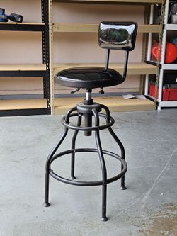 Automotive Adjustable-Height Swivel Shop Chair