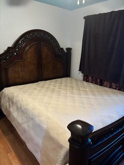 King size bed