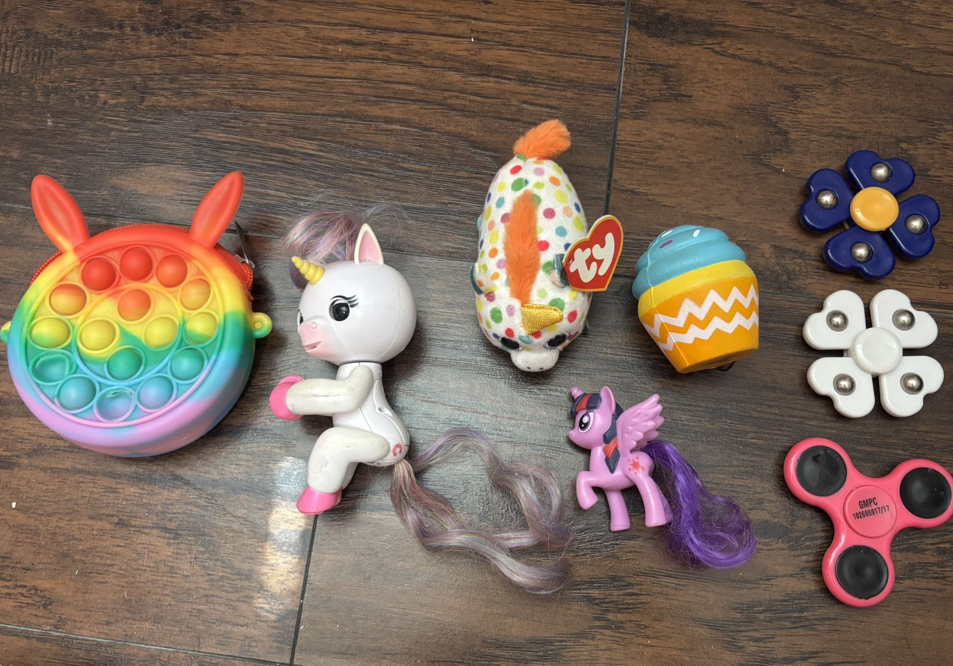 Random toys and fidgets