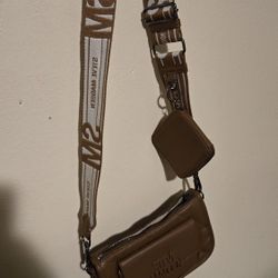 STEVE MADDEN CROSS BODY
