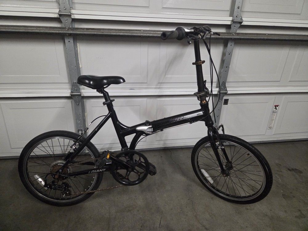 Giant Expressway Folding Bike