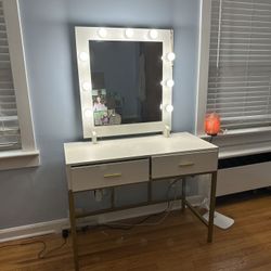 Makeup Vanity + Illuminated Mirror
