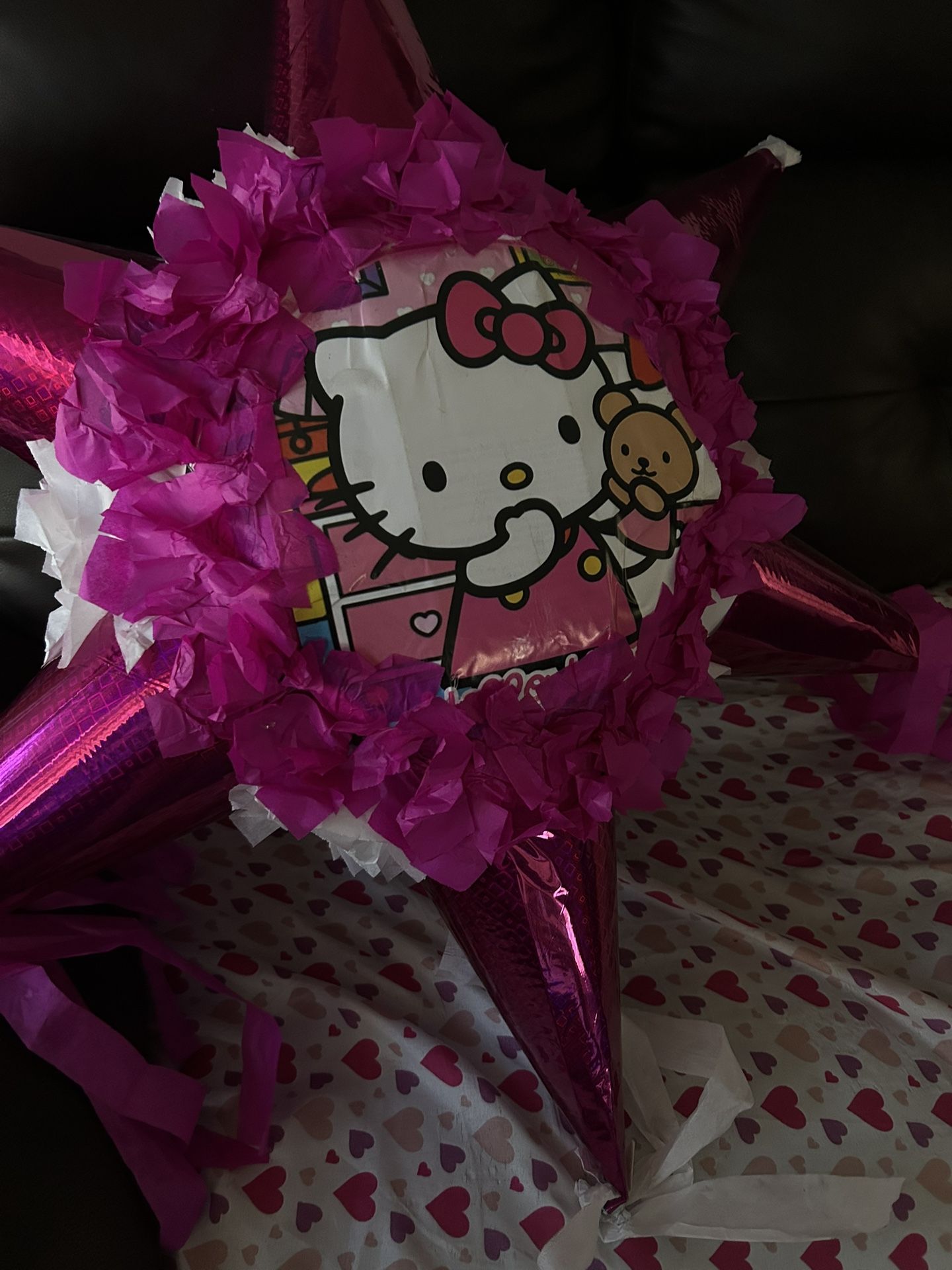 Hello Kitty Piñata 