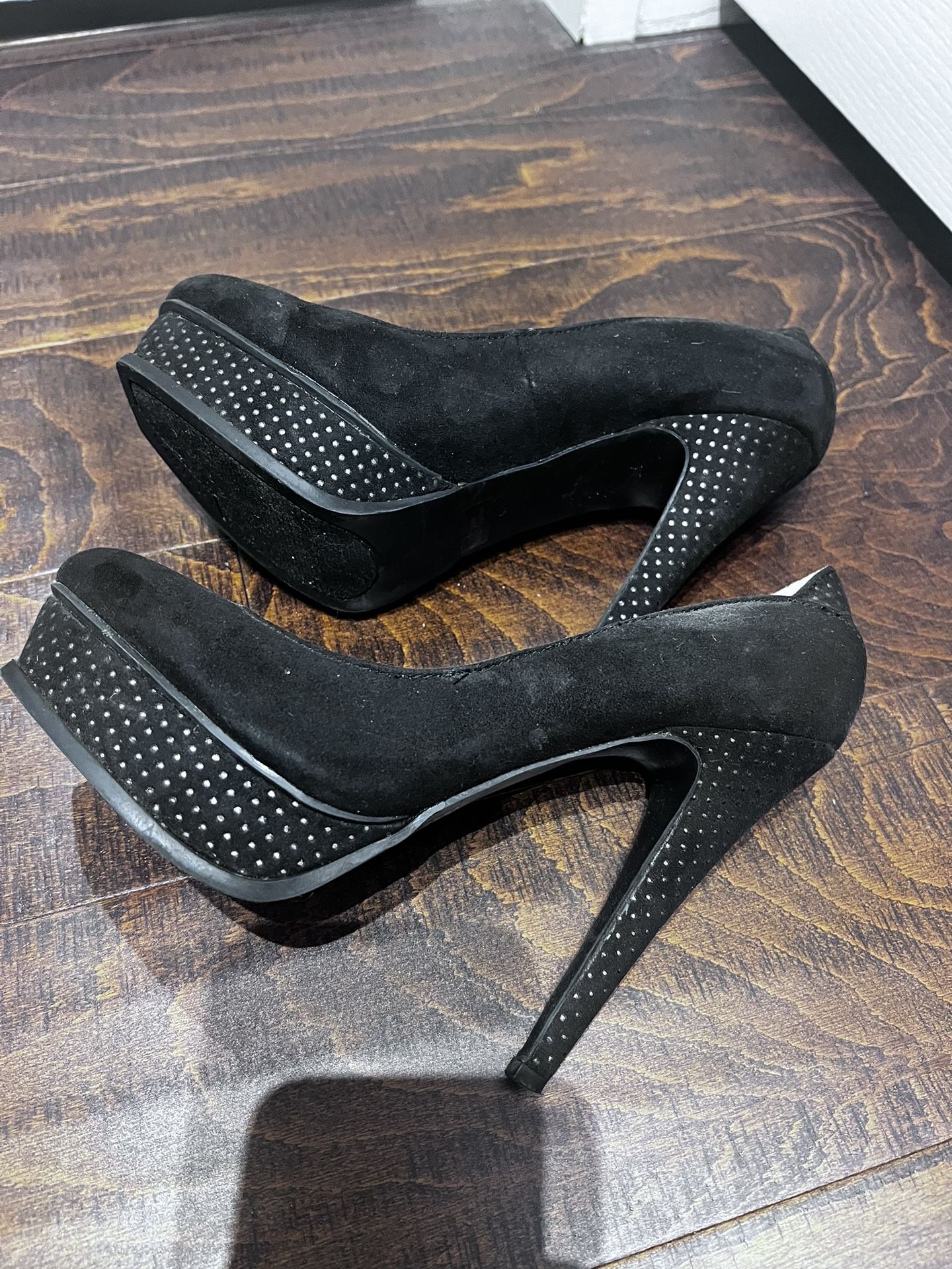 High Heels Shoes Size 7.5 