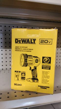 DEWALT 20V MAX Jobsite LED Spotlight DCL043 (TOOL ONLY)