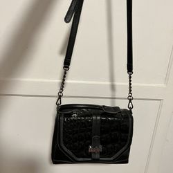 Gothic Black Original Vera Wang Designer Shoulder Bag Like New, Black Stylish Purse Send BEST OFFER PICK UP ONLY IN WEST ADAMS