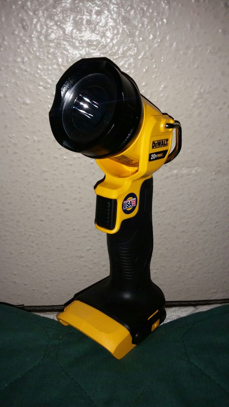 Lámpara Dewalt 20v