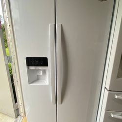 Refrigerator Whirlpool Side By Side New 