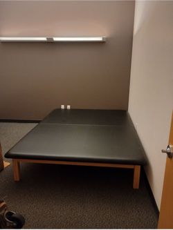 Armedica AM-668 Mat Table 6x8 - New Treatment