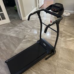 Treadmill (Basically Brand New)