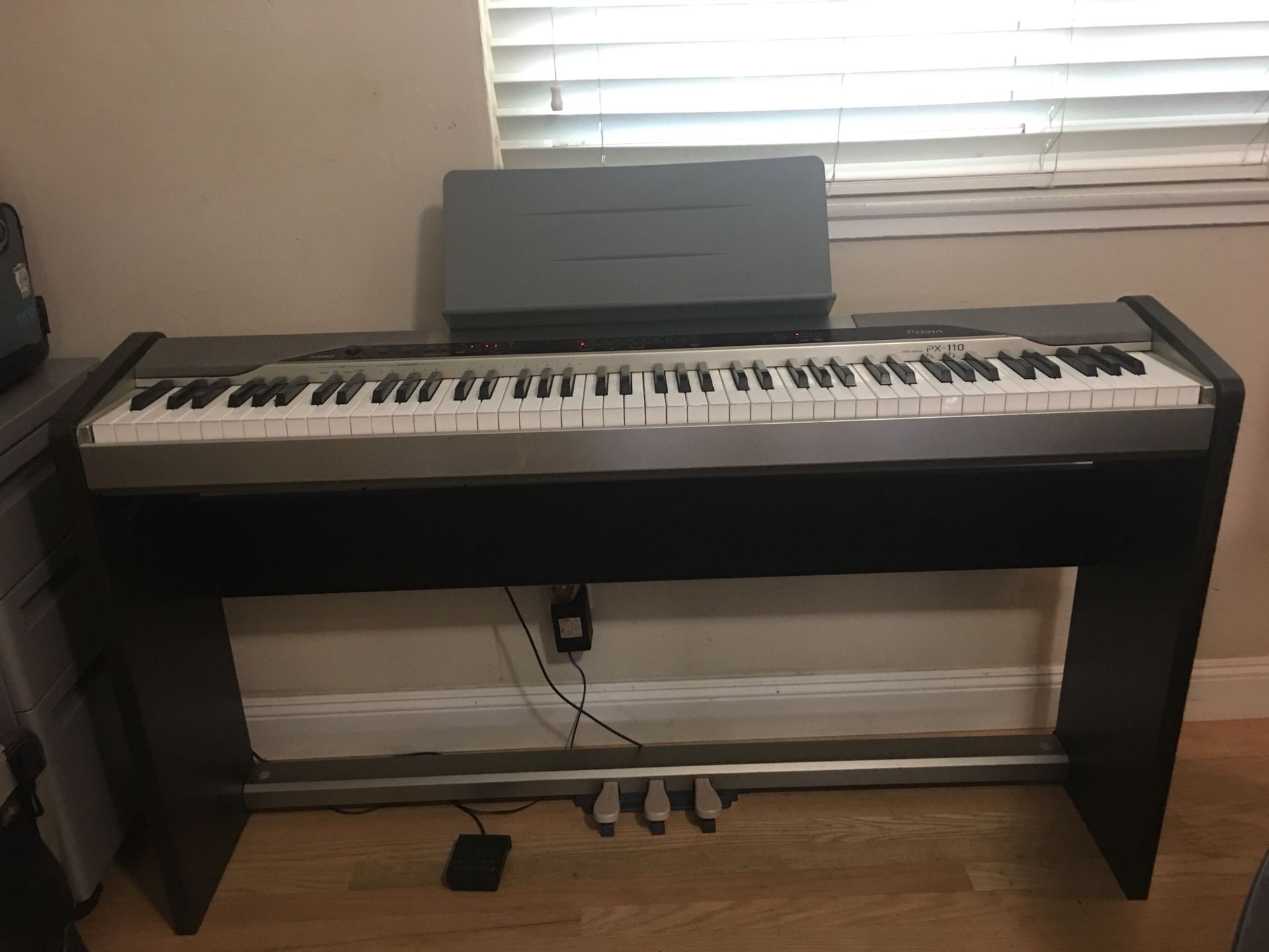 Casio Privia px-110 digital piano
