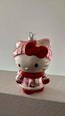 Hello’s Kitty ornament size 5” glass