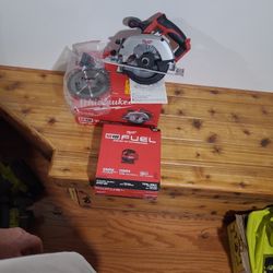 Milwaukee M18 6 1/2" Circular Saw, 'Fuel' Jigsaw