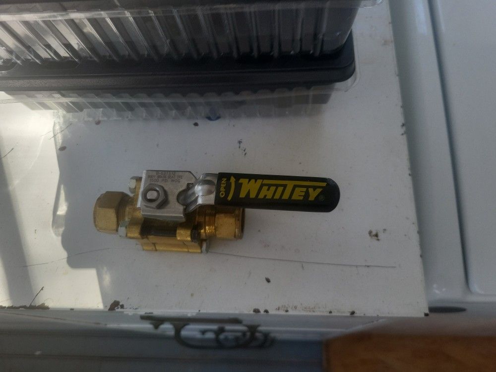 Whitey Brass Shut-off Valve
