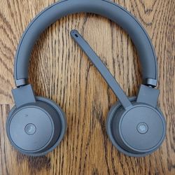 Lenovo Go Wireless ANC Headset (Teams Certified)
