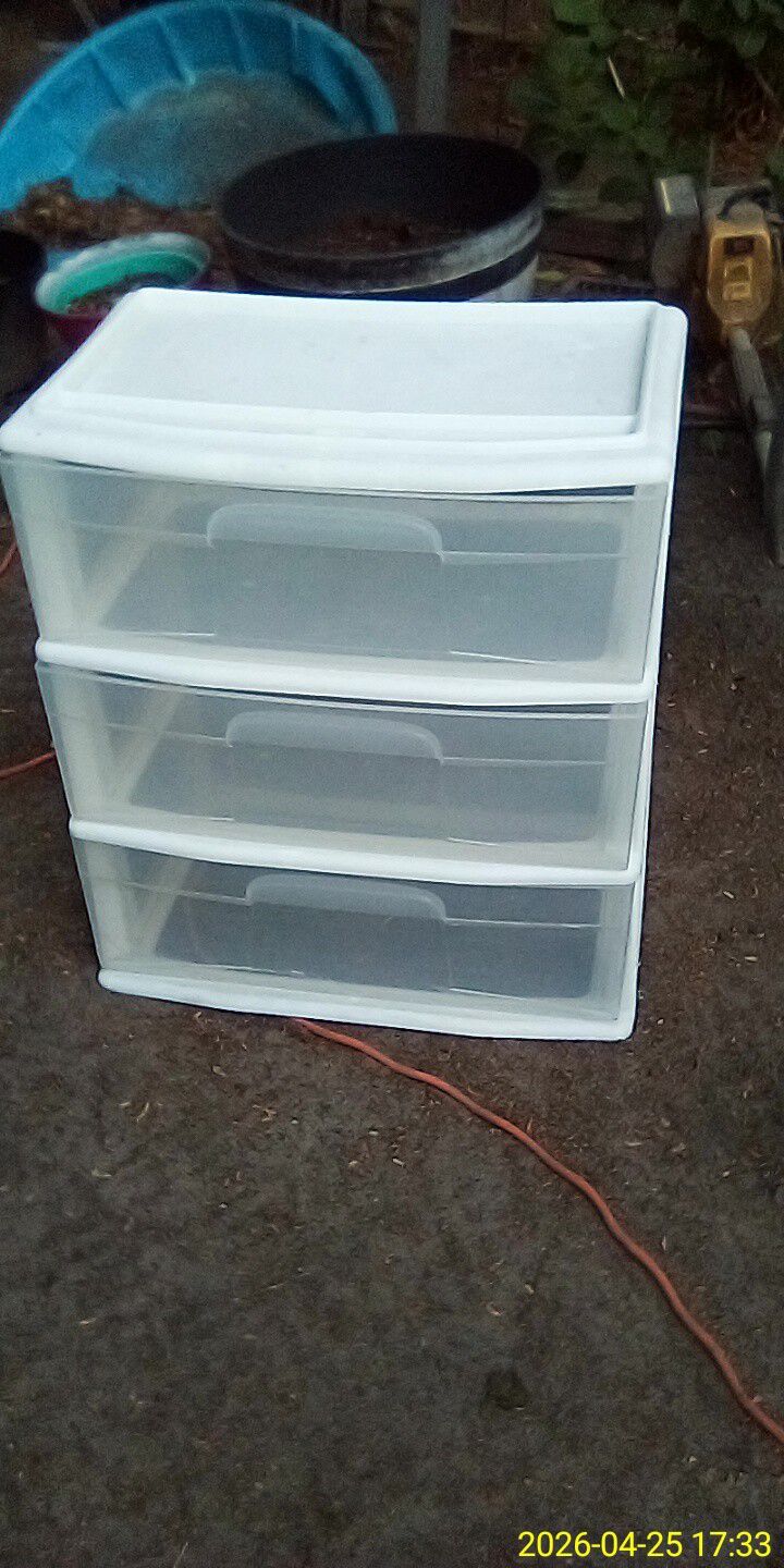 Storage bin