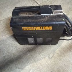Chicago Electric Welding 90 Amp Flux Wire Welder 