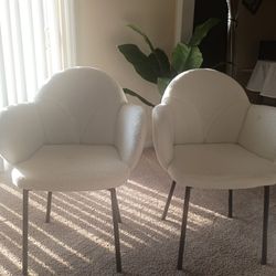 2 accent chairs