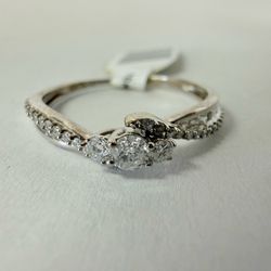 10K White Gold Engagement Ring