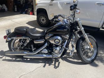 Used 2012 Harley Davidson Dyna Super Glide Custom