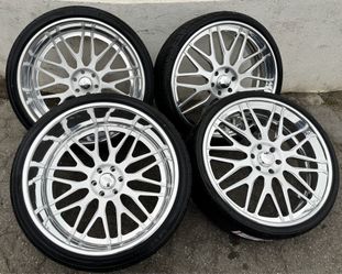 Intro Mesh Staggered 6x139.7 26x9 - 26x12 With Venom 255/30/26 - 305/30/26 Tires🔥🔥🔥