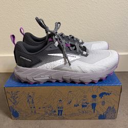 Brooks Women’s Cascadia 17 Trail Running Shoe Mountain Trail Size 10,5