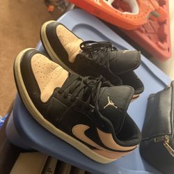Air Jordan 1 Low Crimson Tint Pink And Black Size 9.5