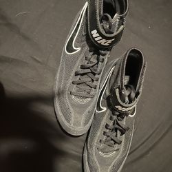 Nike Wrestling Shoes Women’s Size 8