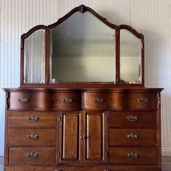 Vintage French Provincial Country Farmhouse Dresser with Mirror Bedroom Furniture Cabinet 