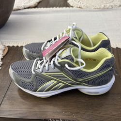 Reebok Simply Tone Walking Shoes