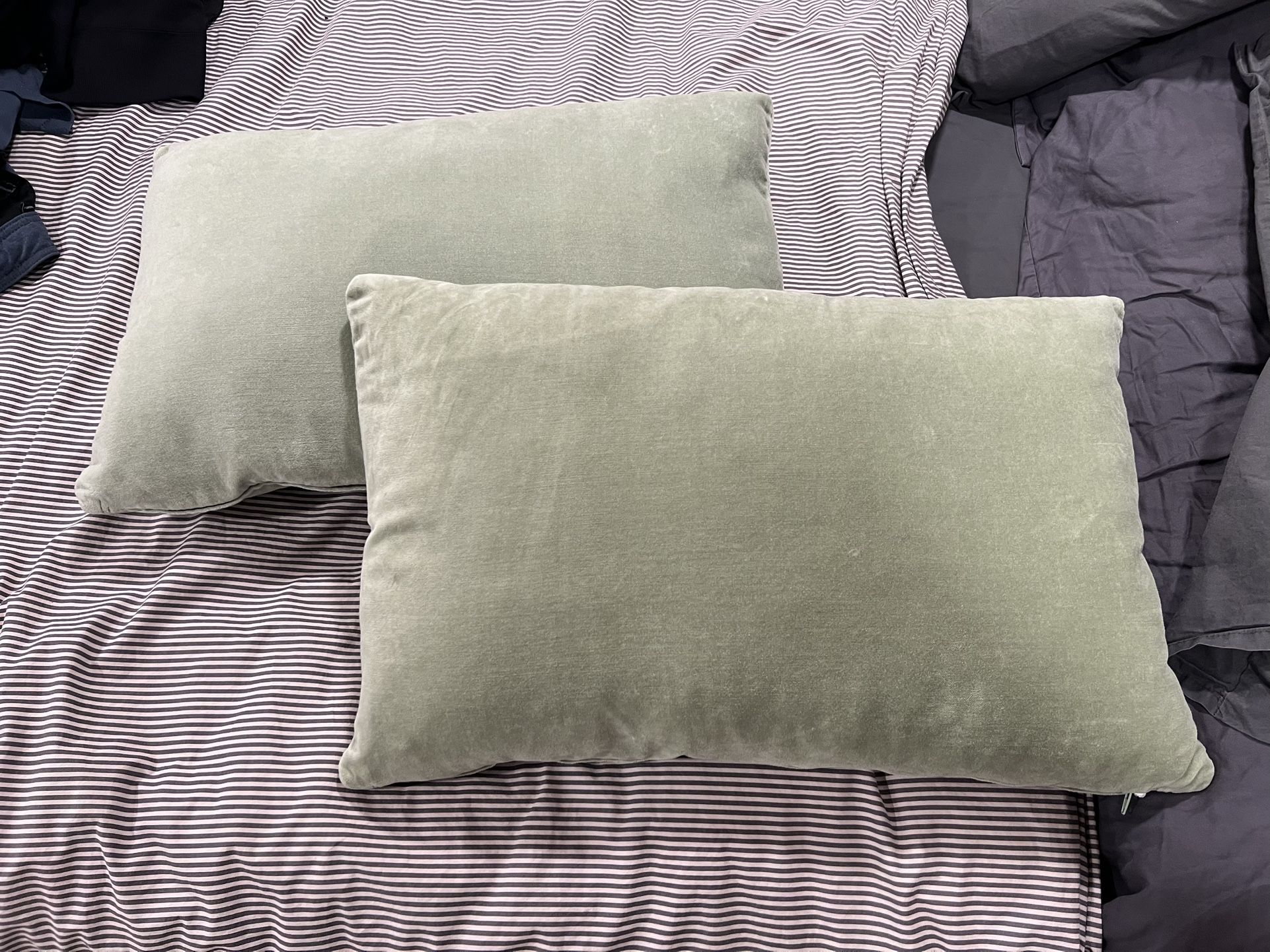 IKEA Throw Pillows (set of 2)