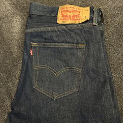dark blue 501s