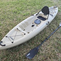 11ft Fishing Kayak 