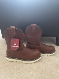 Men’s Boots (Size 8.5)