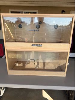 Reptile enclosures