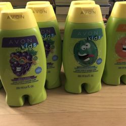 8 Avon Kid’s Bubble Bath And Body Wash 