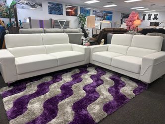 Amazing Offer Now🚨Beautiful White Sofa&Loveseat $599