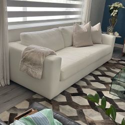 Beautiful almost new Pottery Barn sofa in Palmetto Bay area