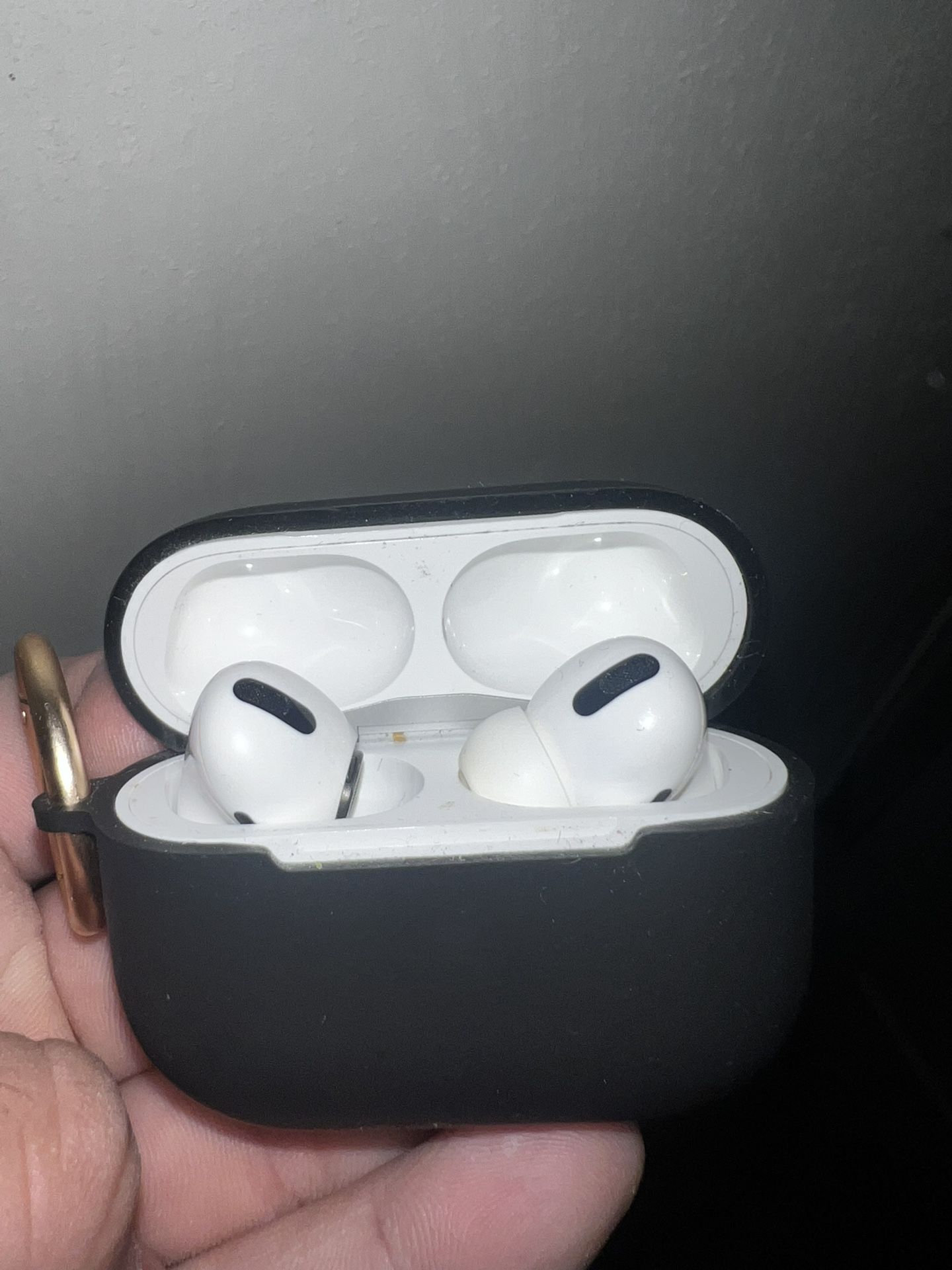 Apple Airpod Pros 1st Gen for Sale in Bell Gardens, CA OfferUp