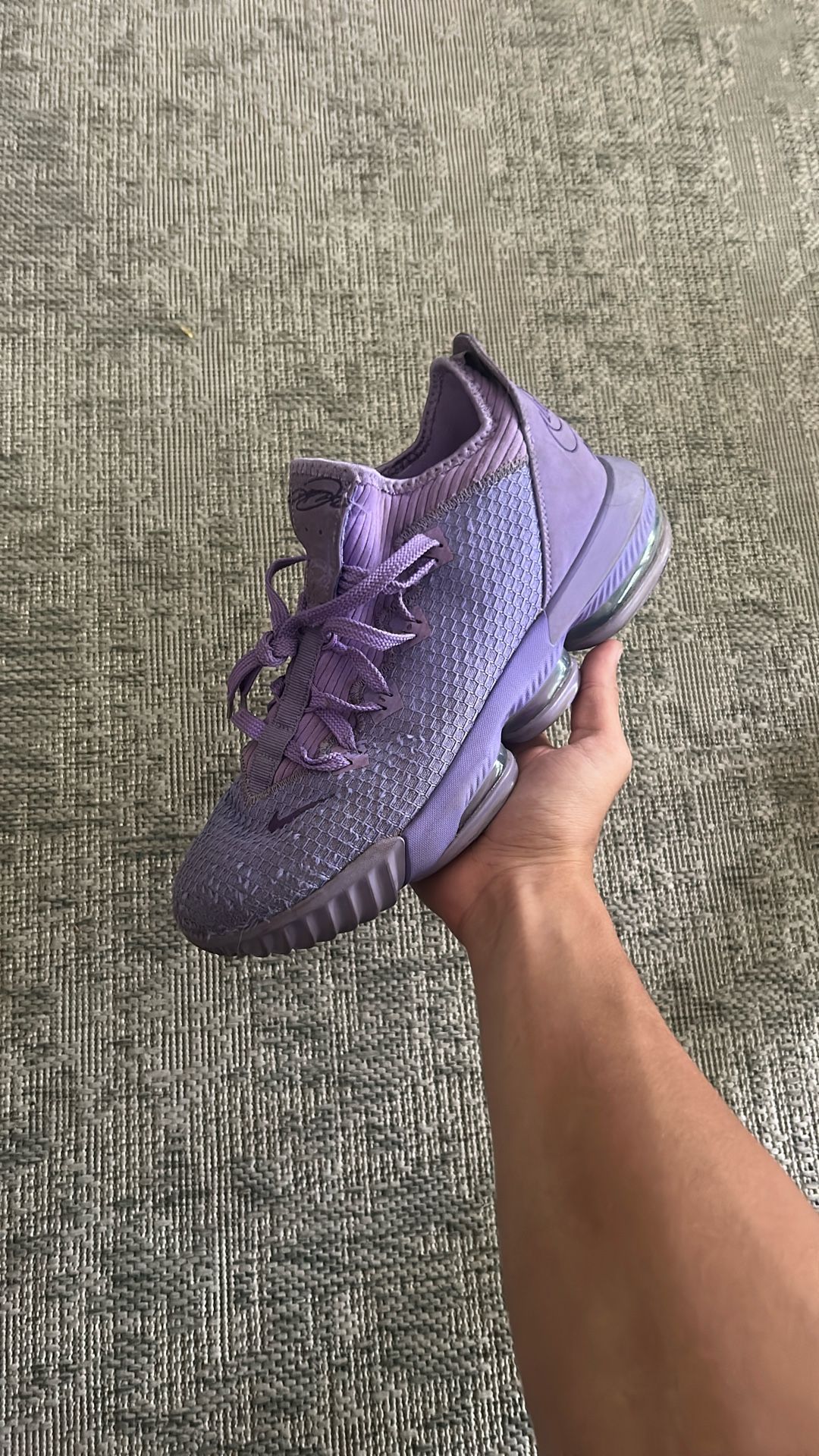 Lebron 16