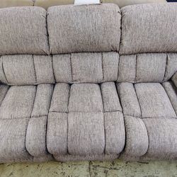 Beautiful 2 Piece Reclining Set!