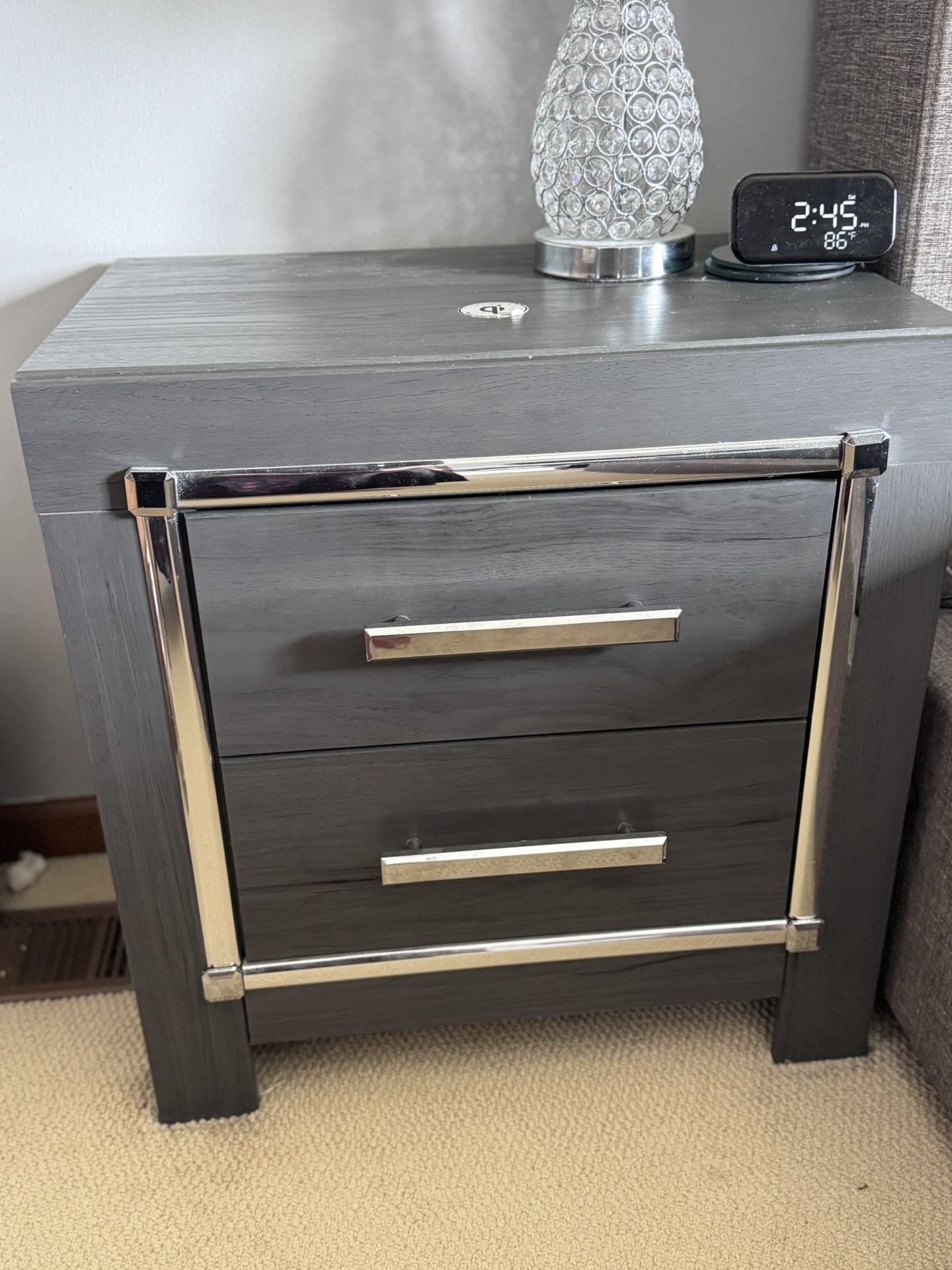Set of 2 Gray nightstands