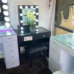 Vanity Set Black Color Wooden Stool Included Lights On Mirror NEW