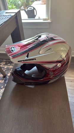 Dirt bike helmet (L)