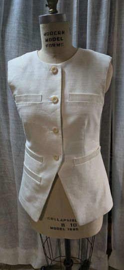 Vest size S