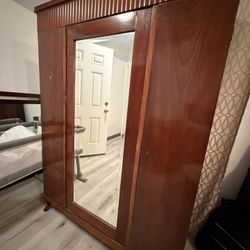 Armoire