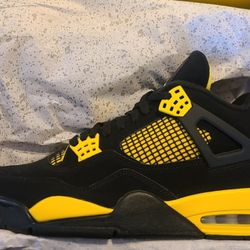 Jordan 4 Retro Thunder Black/Yellow Sz 11, 12.5, 13