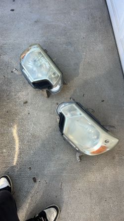 Toyota Tecoma Headlights