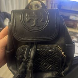 TORY BURCH Mini backpack / leather / BLK / plain / 10005608