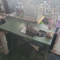 Industrial Overlock Sewing Machine 